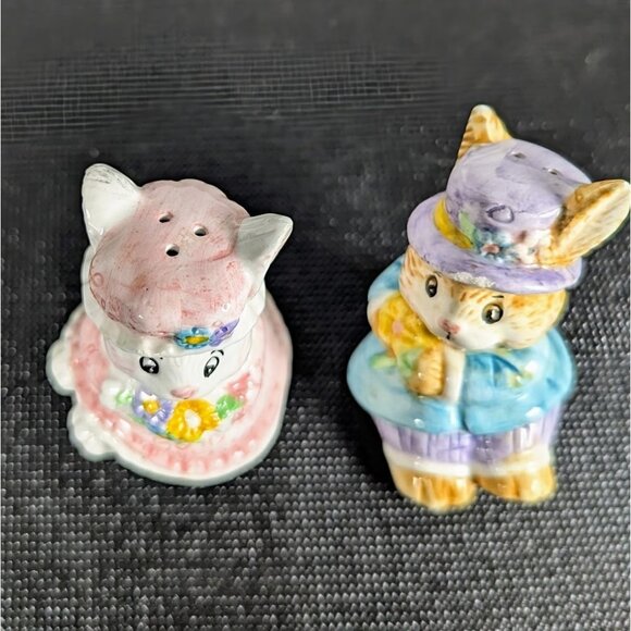 Mercuries Easter Bunny Set - Tea Pot, Salt & Pepper and Creamer Vintage 1994 - Picture 4 of 16